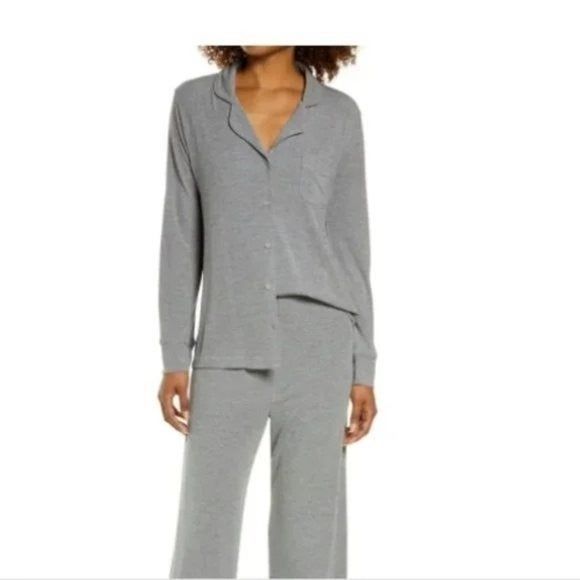 SKIMS Other - Skims Gray Soft Long Sleeve Button Down Pajama Top XL